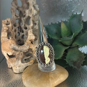 Size 9 coconut Jasper ring very unique helps heal